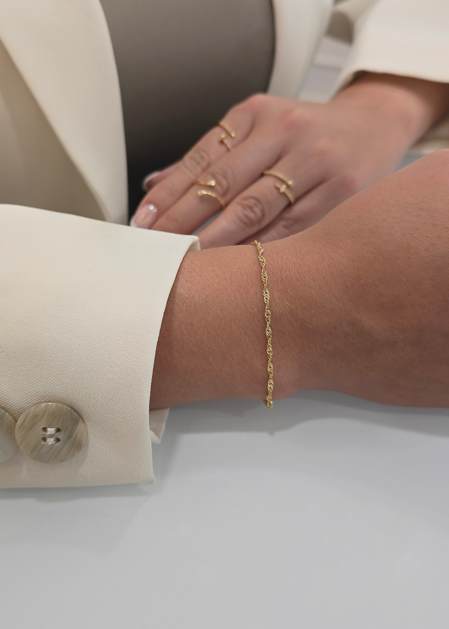 ESCLAVA SINGAPUR  DAMA 16CM