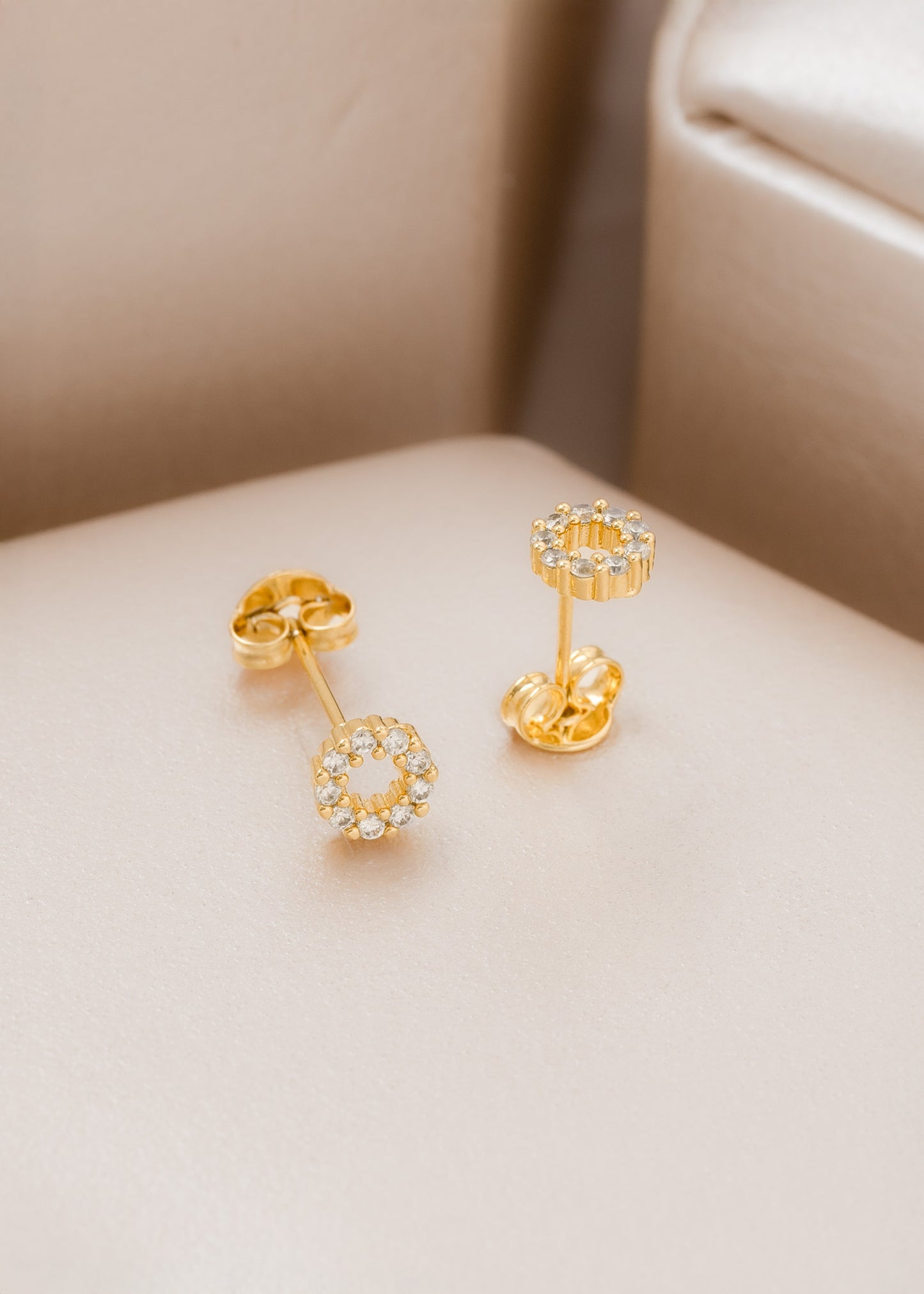 Topos Crystal Circle