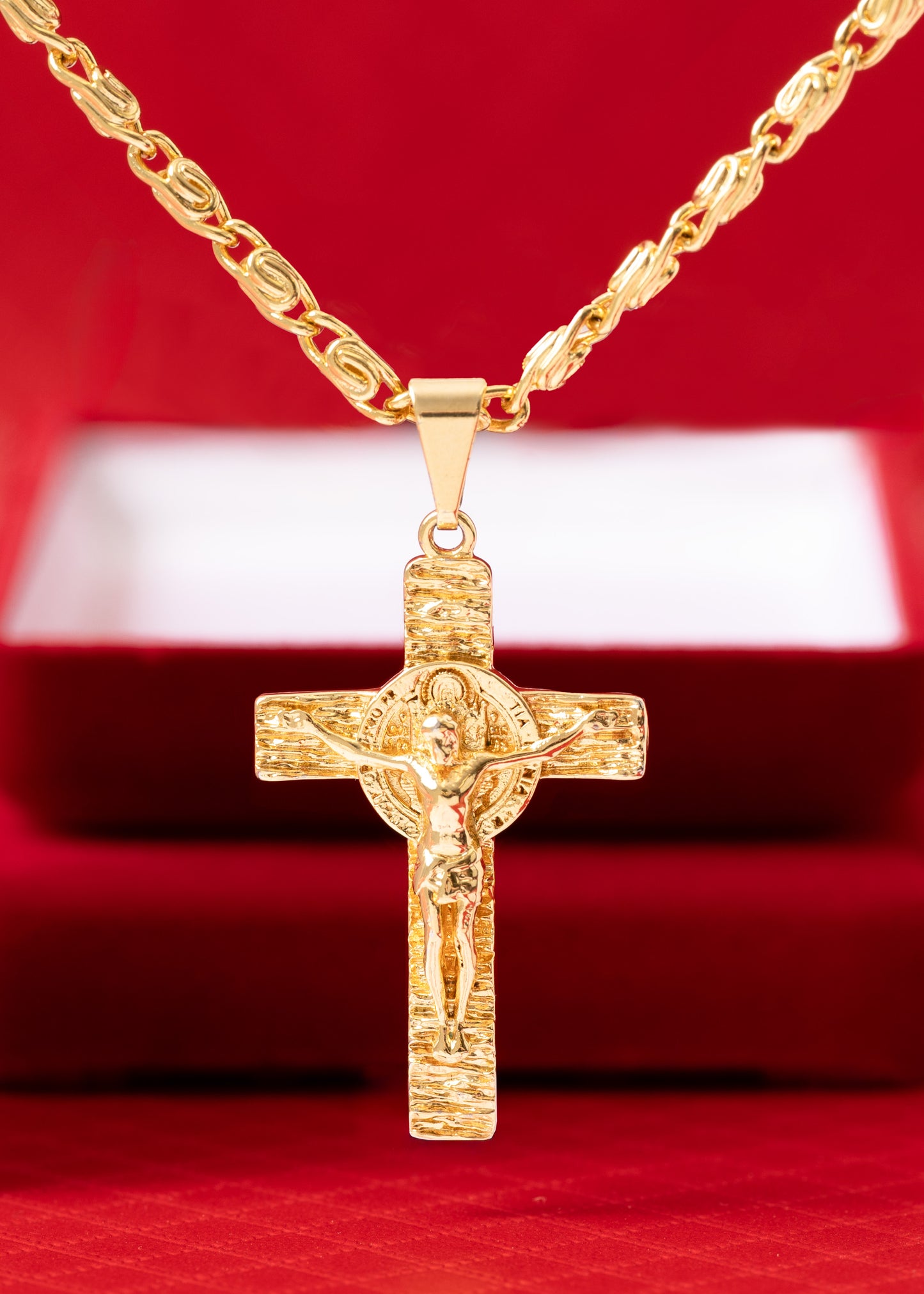 Cadena Caracol + Dije Cruz san Benito